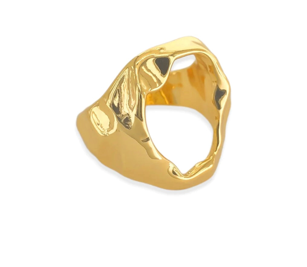 Hammered open circle ring: Gold plated ring with hammered open circle design.